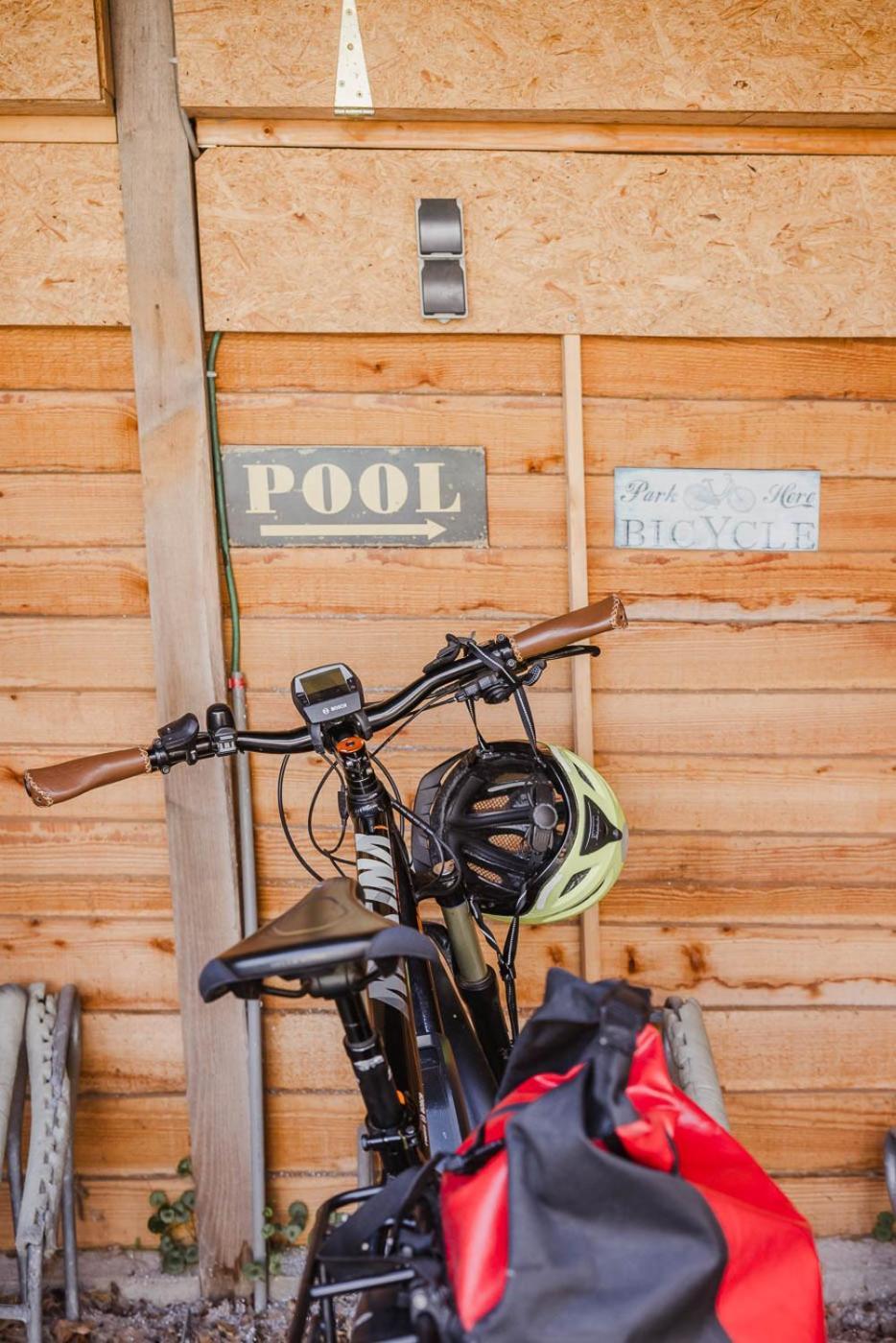 Scrab&Ble Ecologische Gastenkamers ボルネム エクステリア 写真